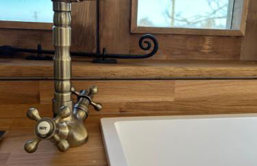 Fernlea Luxury Shepherds Hut & Hot Tub - Foto 11