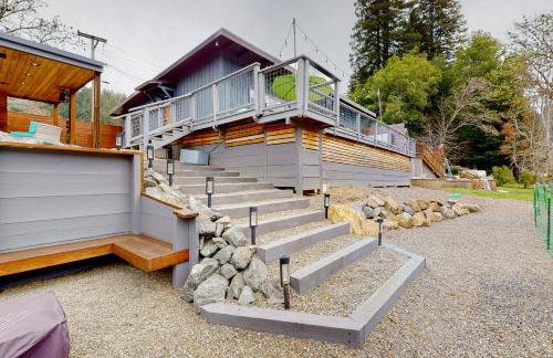 Riverfront Escape - Photo 26