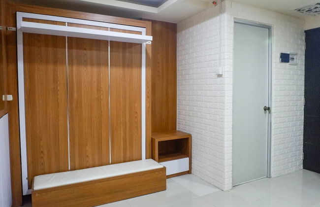 Best Deal 1BR Apartment at Menara Rungkut - Foto 13