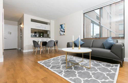 Finest Luxury 1 Bedroom Apartment - Photo 5