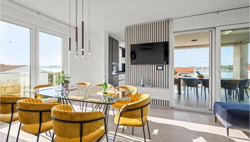 4 Bedroom Cozy Apartment In Srima - Photo 5