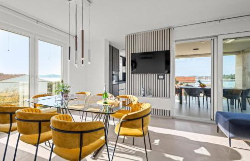 4 Bedroom Cozy Apartment In Srima - Foto 5