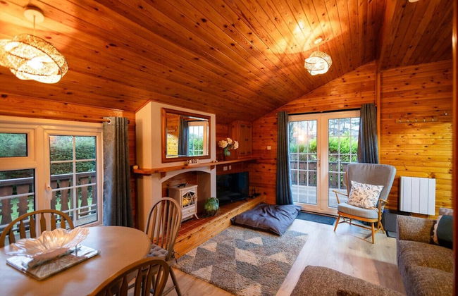 Cozy Log Cabin 346 - Rural Mid Wales - Photo 19