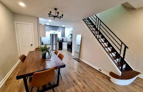 Bi-Level 3 BR plus Finished Basement that Sleeps 12 - Foto 5