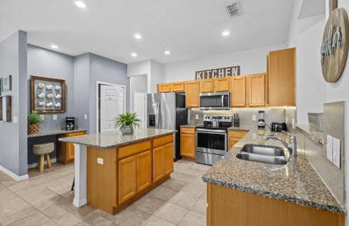 Family Nest 4-Bedroom Home Near Disney World - Photo 43