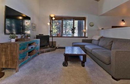 Ski Den - Steps to Mammoth Village! - Foto 4