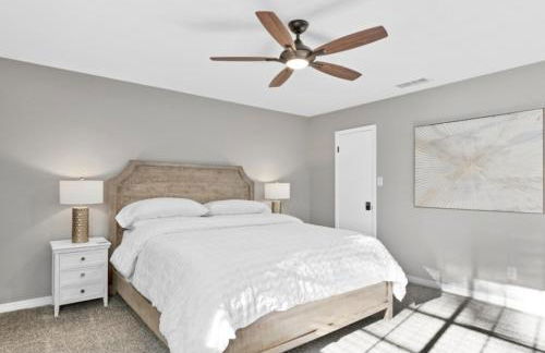 Family or Group Getaway Spacious Home - Porch - Sleeps 10 - Foto 4