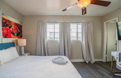 Spacious 2 Bedroom, 2 Bath, Pool, Free Parking, Gym - Foto 67