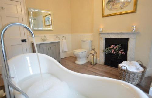 Henstead Hall - Photo 41