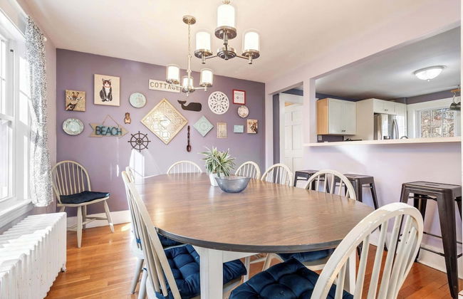 Ogunquit Village 4BR Walk to Beach, Dining & Town Center - Photo 32