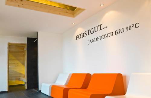 Forstgut - Premium Waldchalets und Lodge Suiten - Photo 3