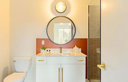 Outrider Buyout - 2 Units - DT Nashville by AvantStay - Photo 40