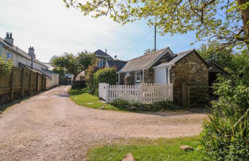 Toad Hall Cottage - Photo 2