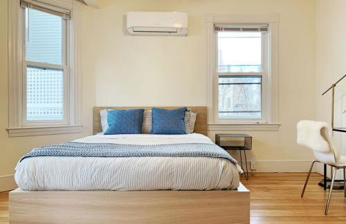 Best Location At Harvard University! 4 Bedroom Apartment! Two Units Available! - Foto 6