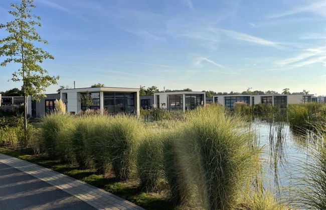 Holiday Home With Motorboat - Photo 35