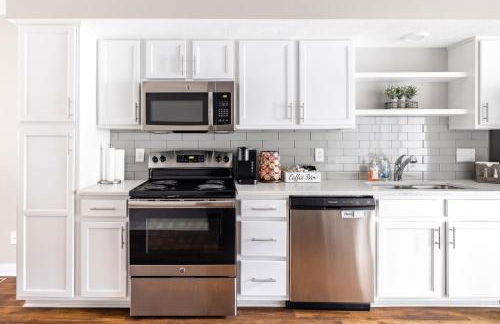 Luxury Downtown Townhome Unit 5 - Photo 26