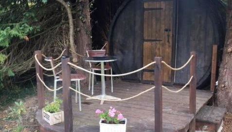 Charming 2-Bed Cabin in Domfront-en-Poiraie - Foto 3