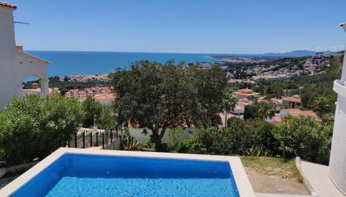 Villa with stunning sea views - Photo 4