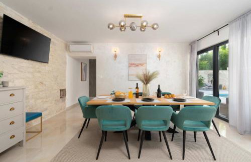 Designer Villa Simone - Modern & Heritage Style with Office - Foto 53