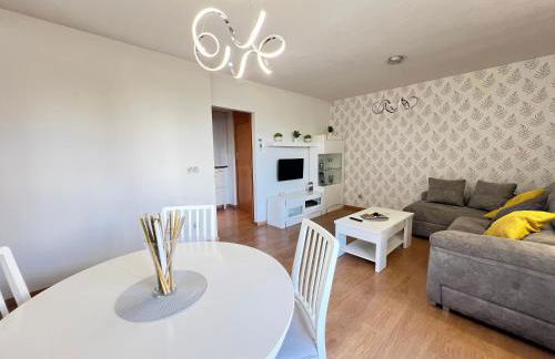 PUSHE Alhendin Shopping & Culture - Photo 23