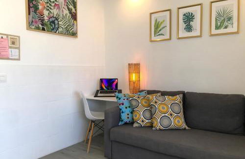 Modern Oasis with Sun & Style 3 Pools AC WiFi - Photo 7