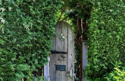 The Shire Luxury Converted Horse Lorry with private hot tub Cyfie Farm - Foto 12