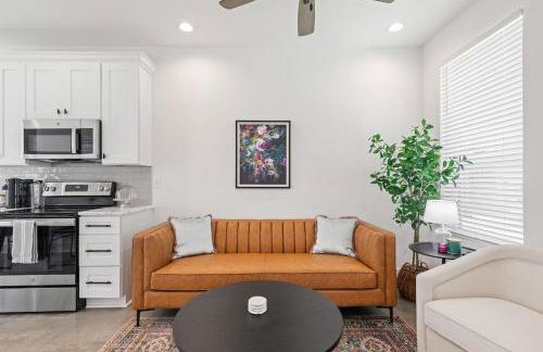 NEW Couyon House Luxury Amenities Fast WiFi 65 TV - Foto 10