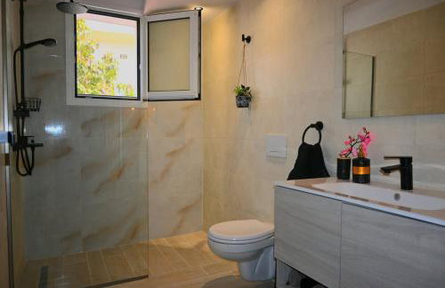 Mika's B luxury House near Faliraki - Photo 26