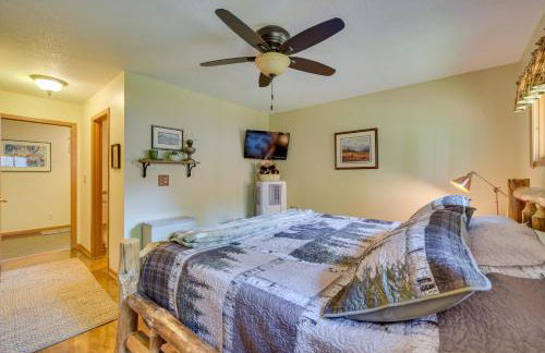 Grill and Fire Pit Waterfront Cameron Retreat! - Foto 17