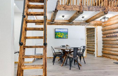 Cozy Melrose Cabin with Fire Pit Walk to River! - Foto 14