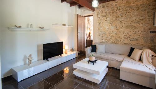 Olea Stone House near the sea - Photo 2
