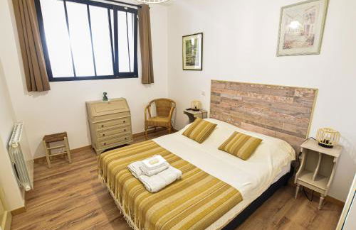 Gîte restauré 6 pers. au bord de la rivière, proche centre, parking et wifi - FR-1-410-380 - Photo 5