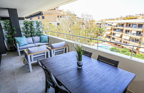 Penthouse apartment with pool next to beach & port - Foto 9