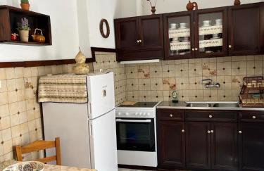 Partarolos Traditional House - Foto 18