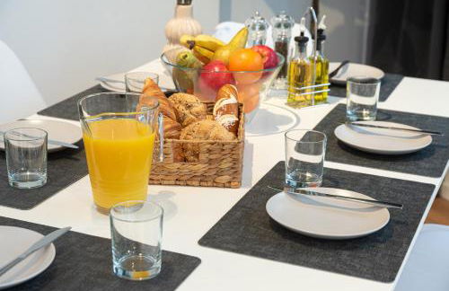 Modernes, zentrales City-Apartment am Kennedyplatz, nahe Hauptbahnhof und Limbecker Platz, lichtdurchflutete Räume - Photo 12