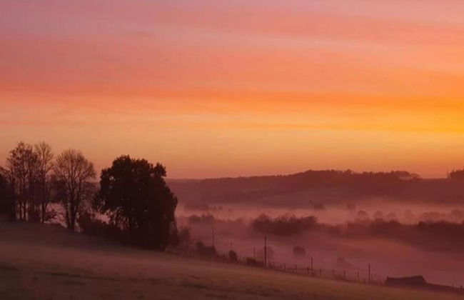Spacious Villa With Tennis - Photo 36