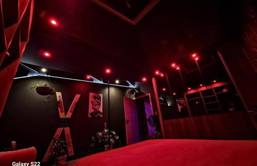 AKA LOVE ROOM - Foto 1