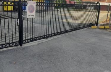 Central Park Apartments - Photo 47