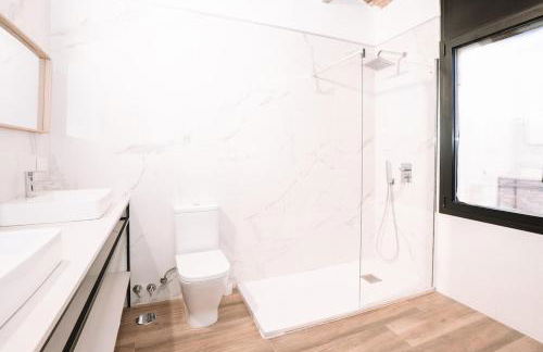 Duplex Oasis with Terrace, Pool and BBQ & Parking - Foto 25