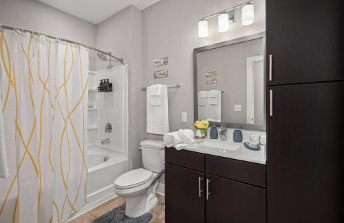 1 Bed Self Check-in pool Gym 30 plus Day Stays - Foto 14