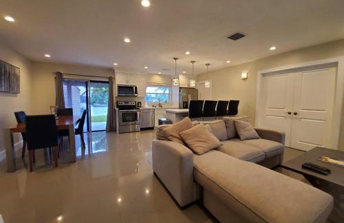 Lakefront Vacation Home - Sleeps 8 - Foto 7