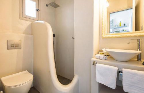 Blue Waves Suites & Apartments - To Kyma - Photo 22