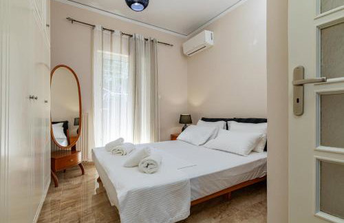 Blissful Residence with Pool by 8essentially - Foto 22