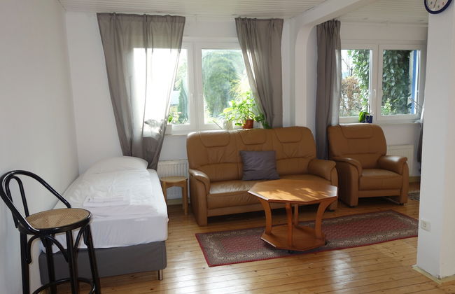 Tolstov-Hotels Large 3 Room Apartment with Garden - Foto 6