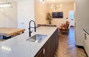 Stunning Luxury Spacious Holiday Home - 5 Bedrooms - Rest & Recharge in Manchester - Foto 4