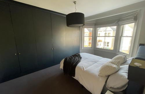 Beautiful 4B.2Ba House + office - Foto 23