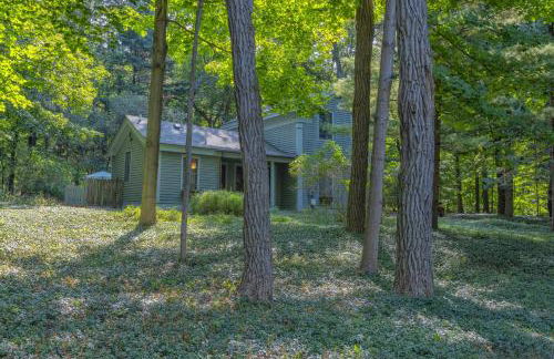 Walking distance to Lake Michigan! Cozy Cottage - Foto 25
