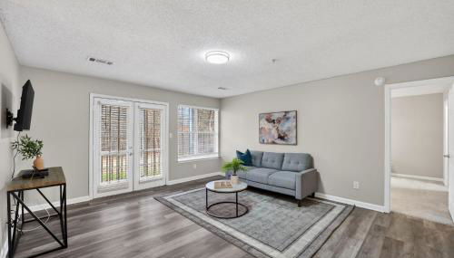 Stylish 2BR2BA with room to unwind - Foto 2