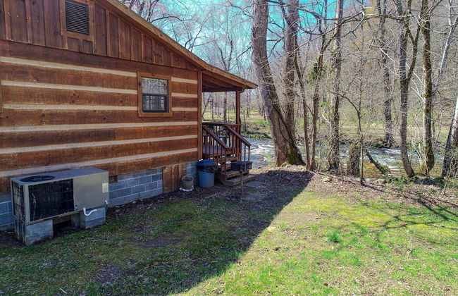 Creekside Memories - 2 Bedrooms, 2 Baths, Sleeps 6 Cabin by RedAwning - Foto 14