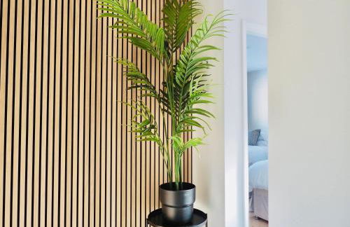 Spacious 3 bedroom Home w Parking in Farnborough - Foto 19